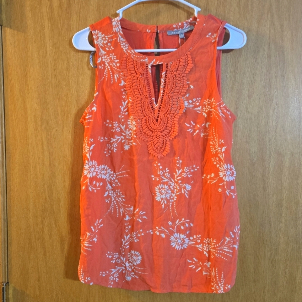 Daniel Rainn Odela Lace Mixed Material Top